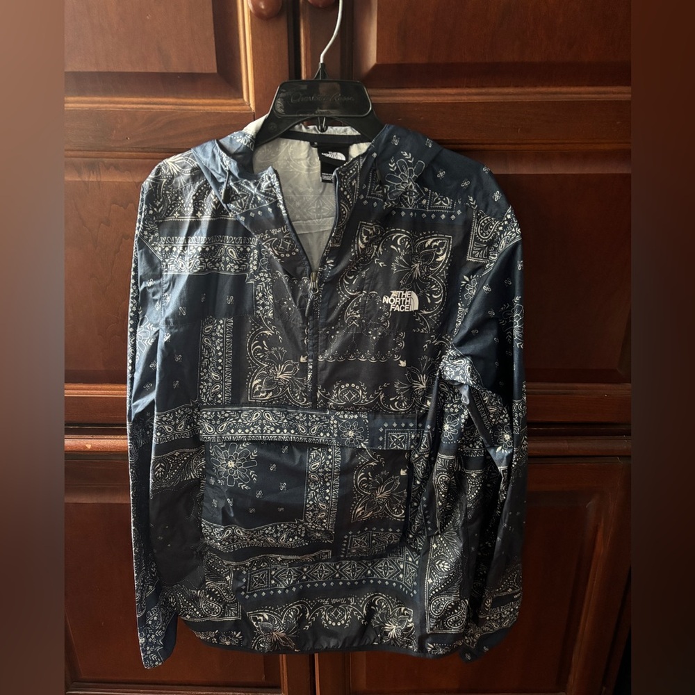 North Face Bandana Anorak | Half Zip Pullover Windbreaker | Navy Paisley M